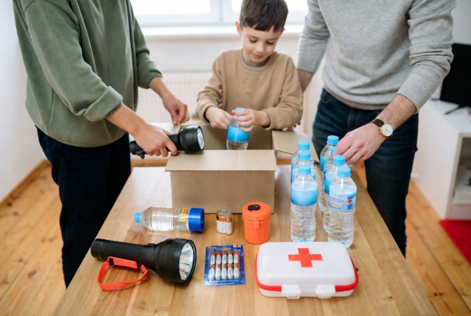 How to Build a Household Emergency Preparedness Kit